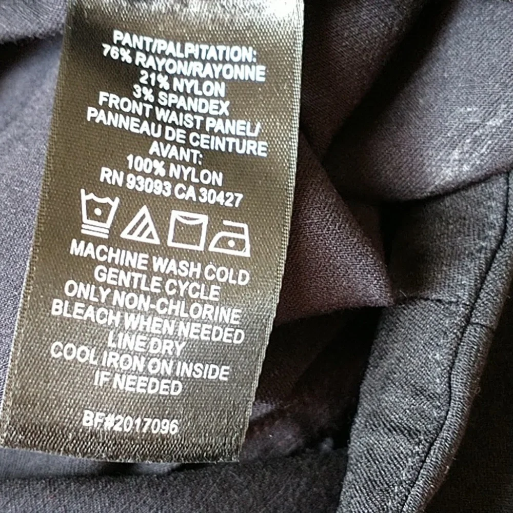 NIC+ZOE Straight Leg Pants - Black - Picture 3 of 4